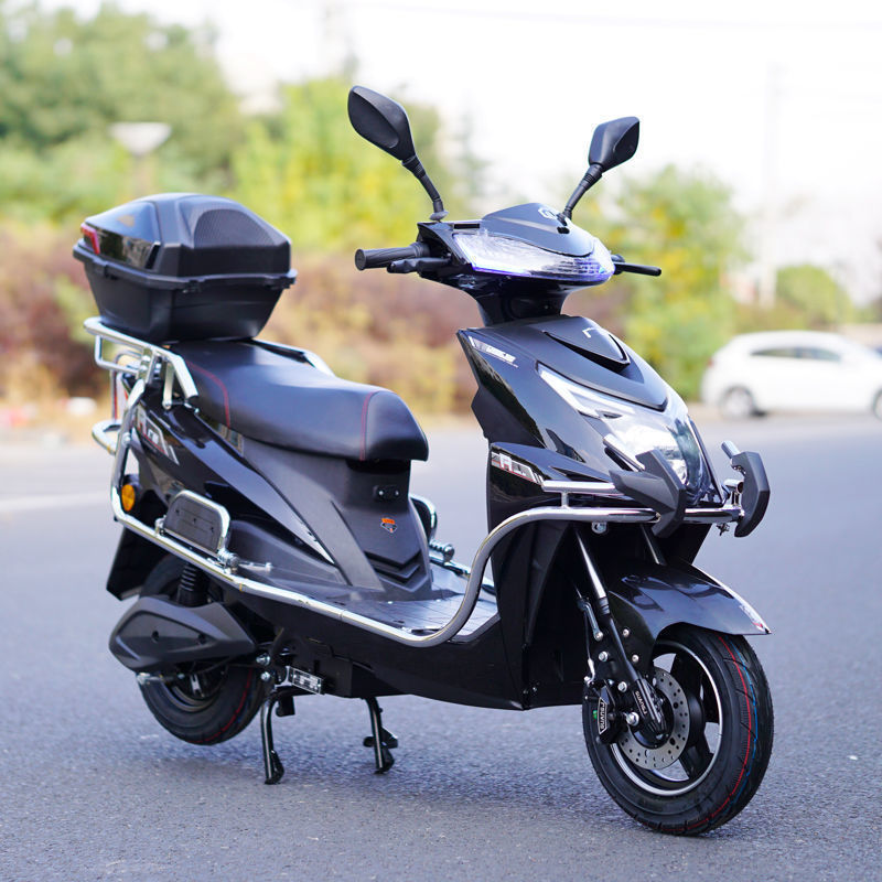 Cool newest design customize 2000w powerful electric motorcycle powered electric mopeds scooter with pedals