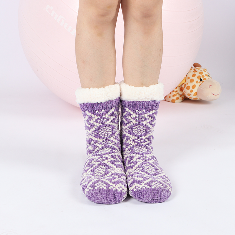 Velvet plush Christmas socks for women comfortable winter home sleep socks for female fluffy long tube wool women comfort socks