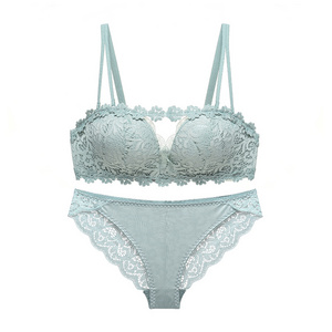 Free sample Comfortable and breathy sexy fancy hot panty lace bra set