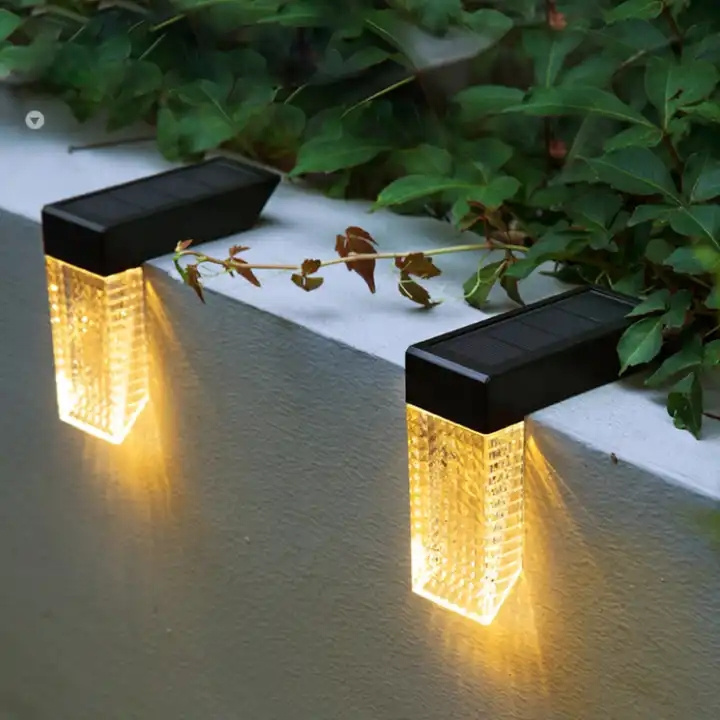 Modern Design Solar Outdoor Lights Led Gate Landscape Lighting for Lawn Garden Villa yard RGB Warm White Outdoor Solar Light