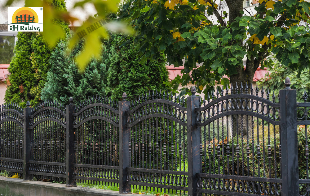 popular design decorative wrought iron fence steel fence metal fence