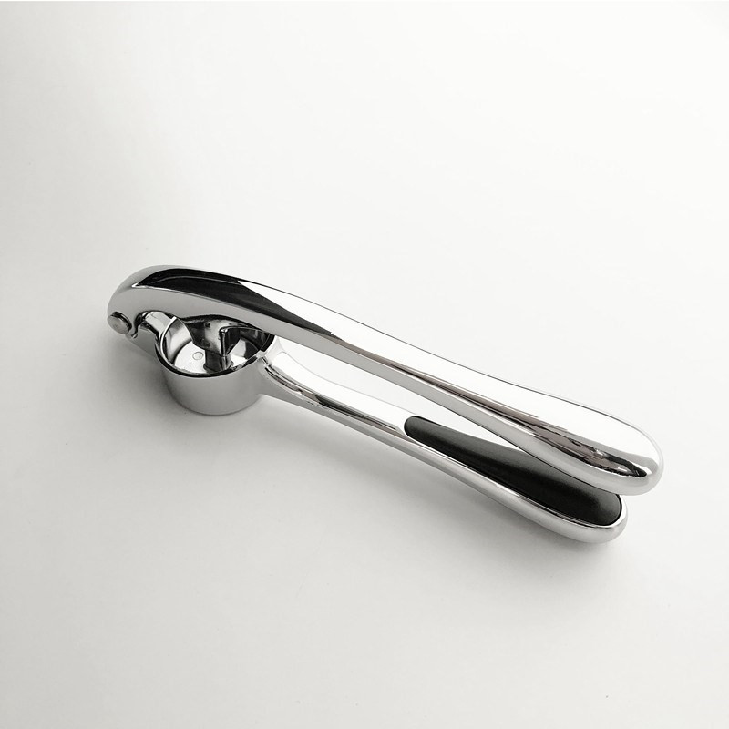 Factory sale Silver Zinc Alloy Crusher Specialized   Garlic Peeler Squeezer  Garlic Press Tools