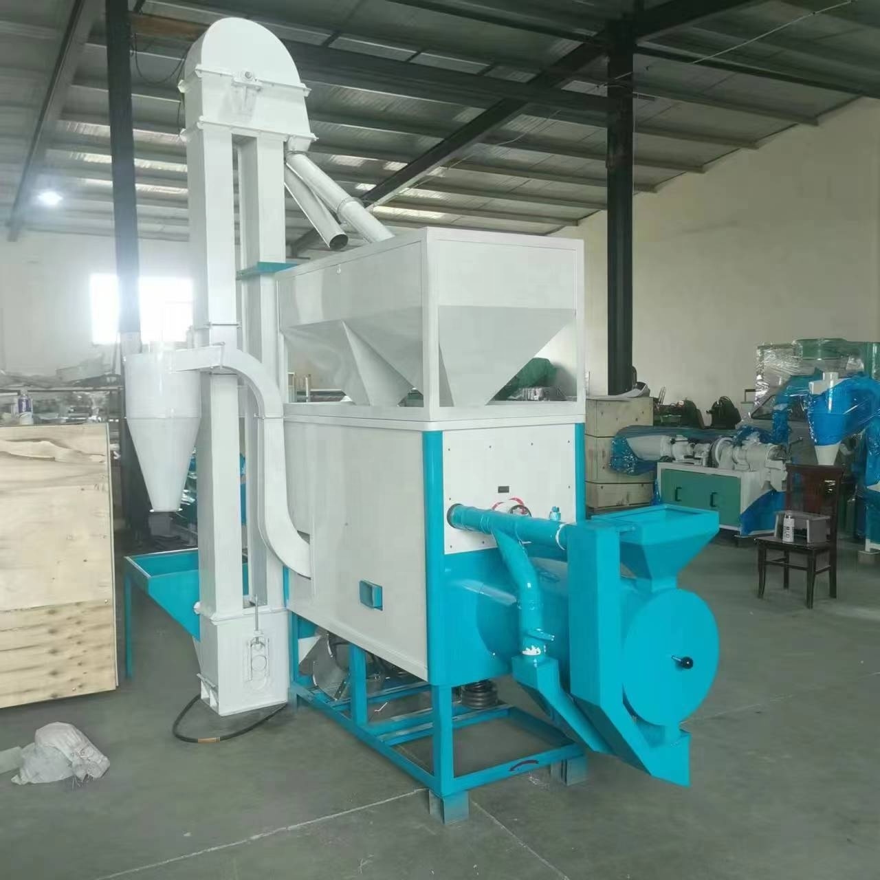 Corn grinding and Milling Machine maize peeling and corn grits making machine