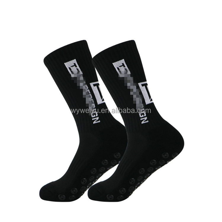 2023 New Grip Socks Football Soccer White Anti Slip Men Sport Socks Custom Non Slip Football Socks