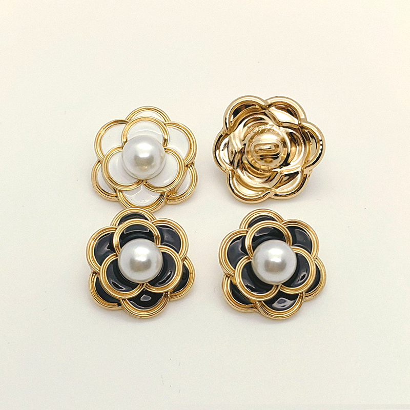 wholesale gold design decoration 23MM 25MM crystal chatons flower shank buttons for overcoat