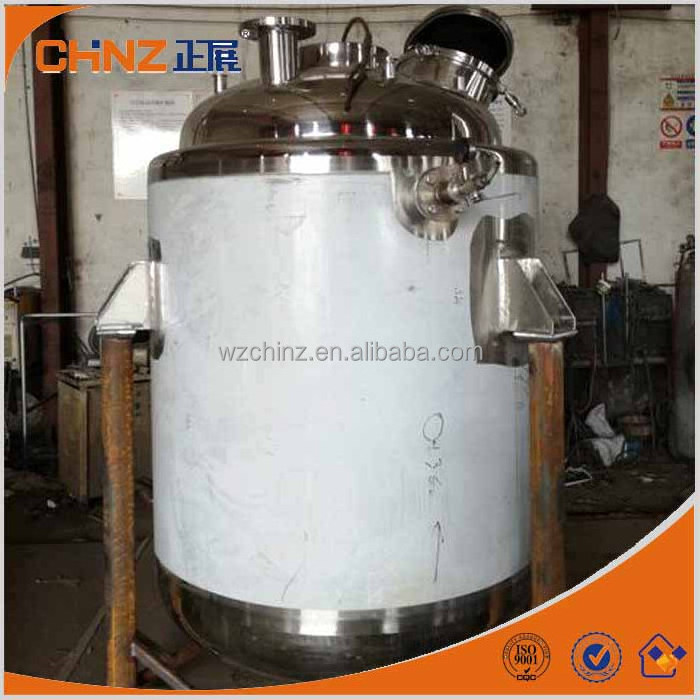 Stainless steel vertical storage tanks for chemical liquids