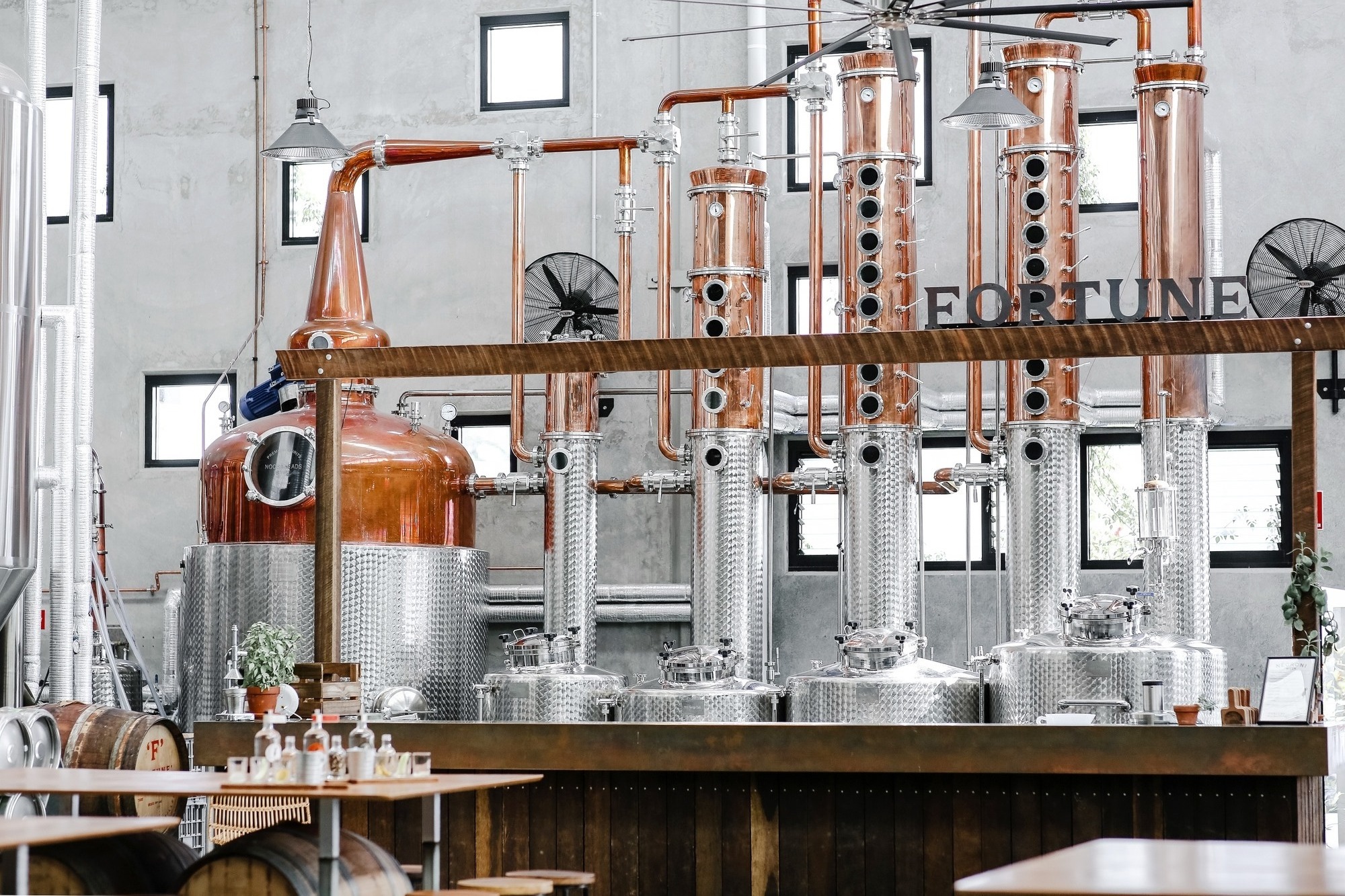 DYE Price Liquor Distillation Micro Column Alembic Ss304 T2 Copper Pot Still 50l 100l 200l Home Moonshine Alcohol Distiller