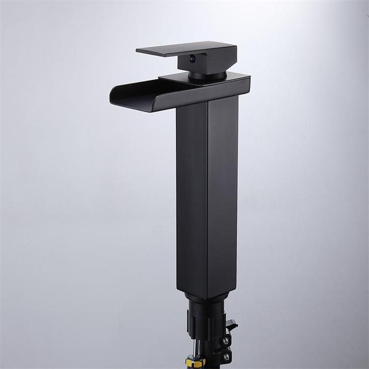 New products Modern Bathroom Faucet Single Handle Vanity Faucet