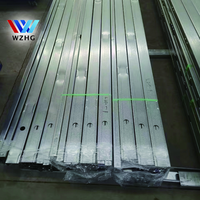 Light weight steel beam / truss / purlin C section light gauge steel stud/ keel low cost prefab warehouse