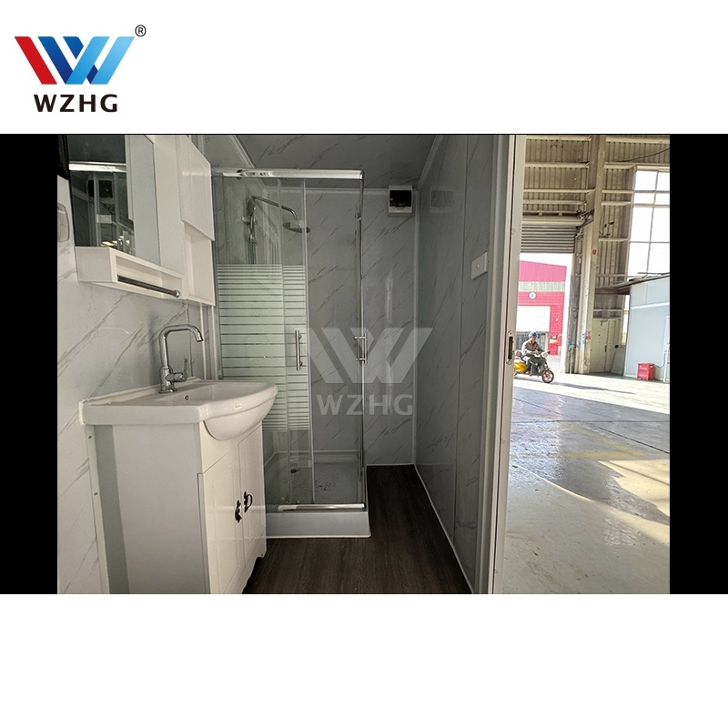 Design of Pulling Wheeled Public Outdoor Toilet Prefabricated