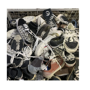 Used shoes in bales quality second hand brand casual canvas sneakers shoes in bulks mixed styles for women and men