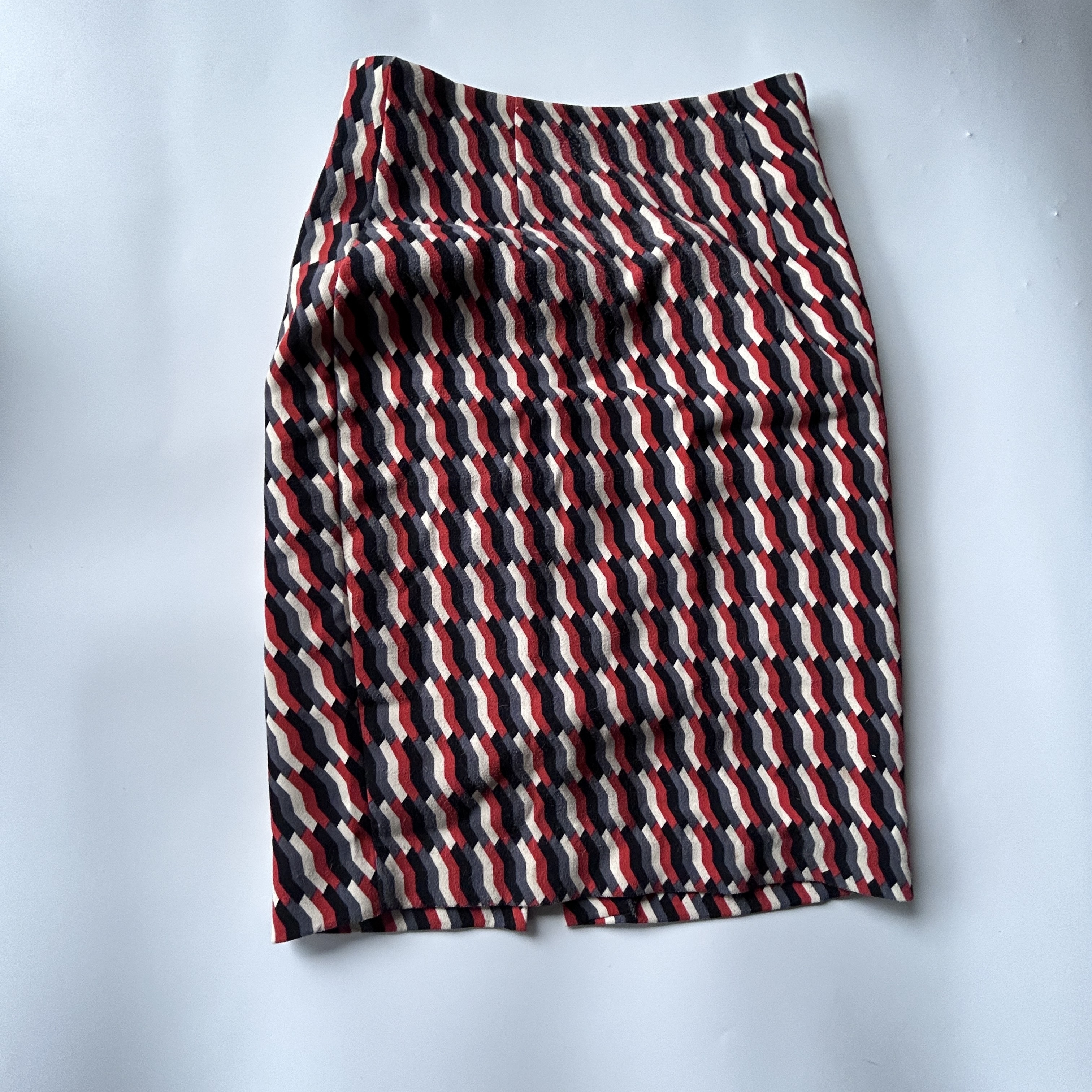 Factory Direct Wholesale Cheap Price Used Clothes Thrift Women Skirt Second Hand Dress For Ladies