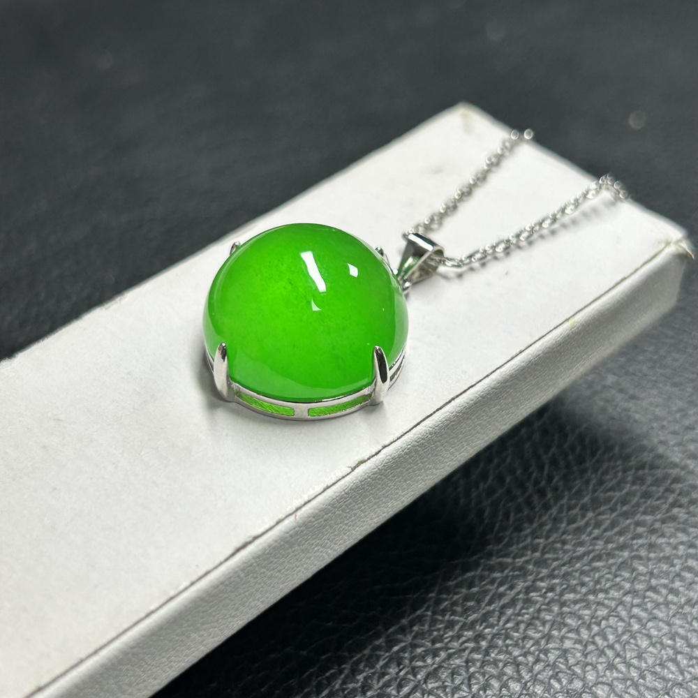 HQ GEMS Round Sliver S925 Charm Original Burma Jade Stone Pendant Necklace