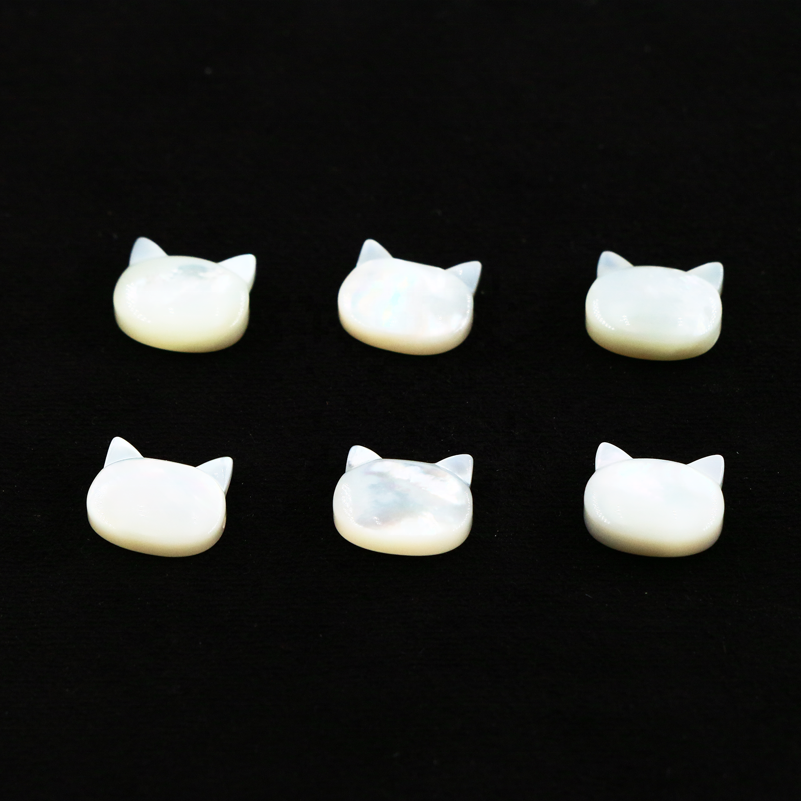 HanYu Customized Natural Mother Pearl Cat Shape Beads Loose Gemstones Hole Carved Cat Shell MOP Bead