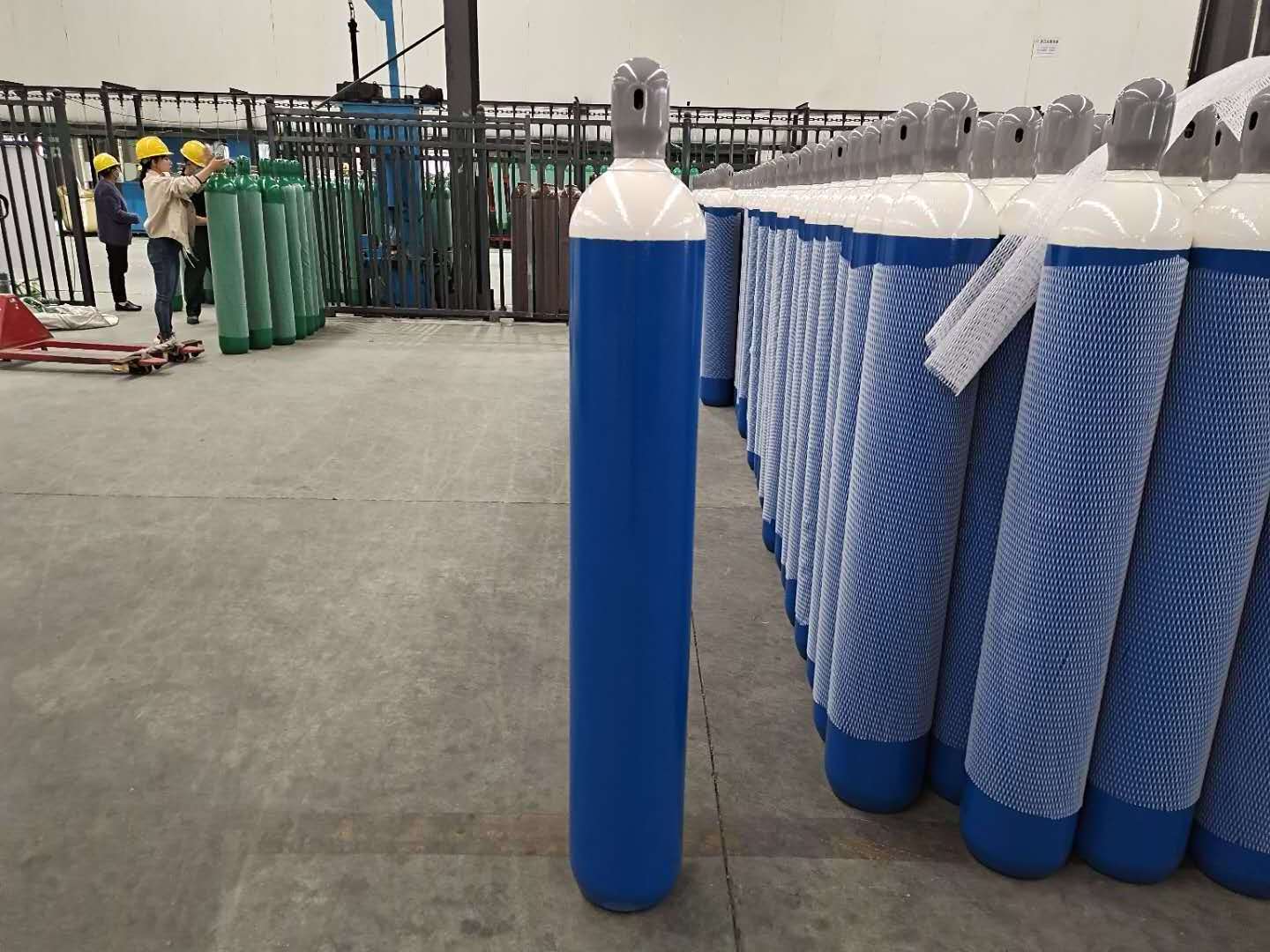 High Quality Oxygen Nitrogen Argon Gas Cylinder 40L ISO9809-3 large Size Gas Cylinder Tank 150Bar