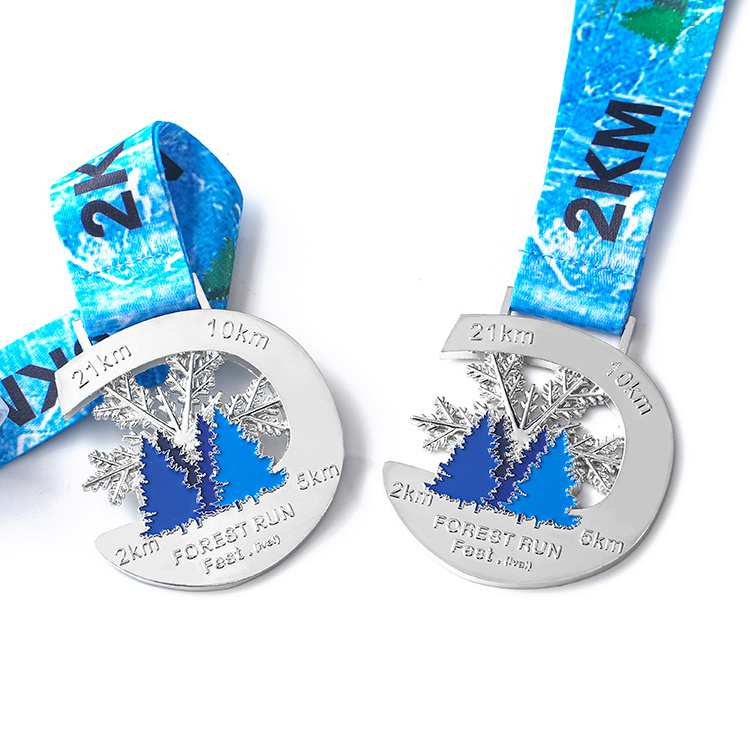 Custom Medals Gold Silver Winter Race Award Sports Snowflake Forest Running Marathon Medal With Zinc Alloy Material