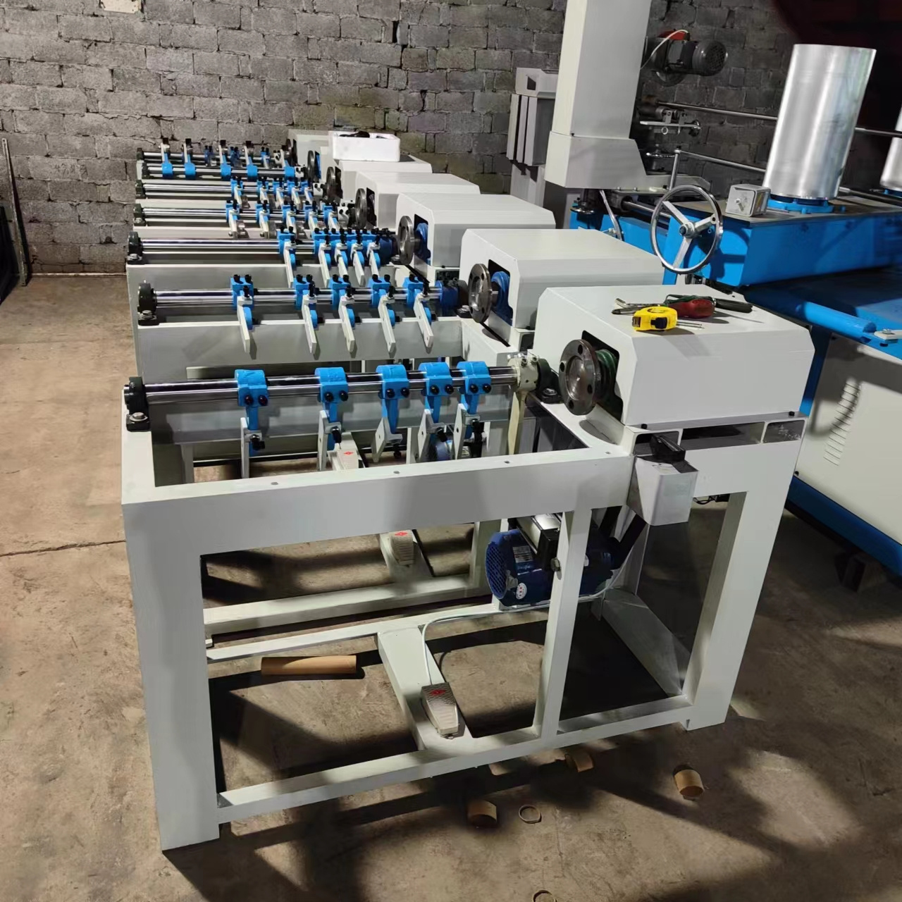 Manual paper core cutting machine paper tube cutter semi-automatic paper core cutter