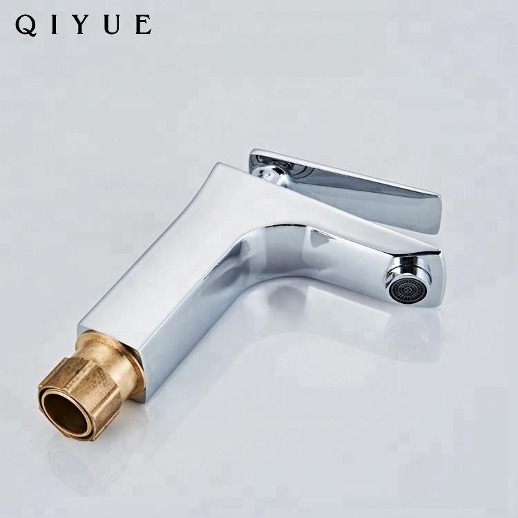 Bathroom accessories good quality wholesale basin faucet, chrome finished zinc alloy faucet taps