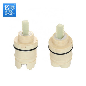 WZ-MJ 35mm Idling Upper Seal Plastic Ceramic Faucet Cartridge with Distributor