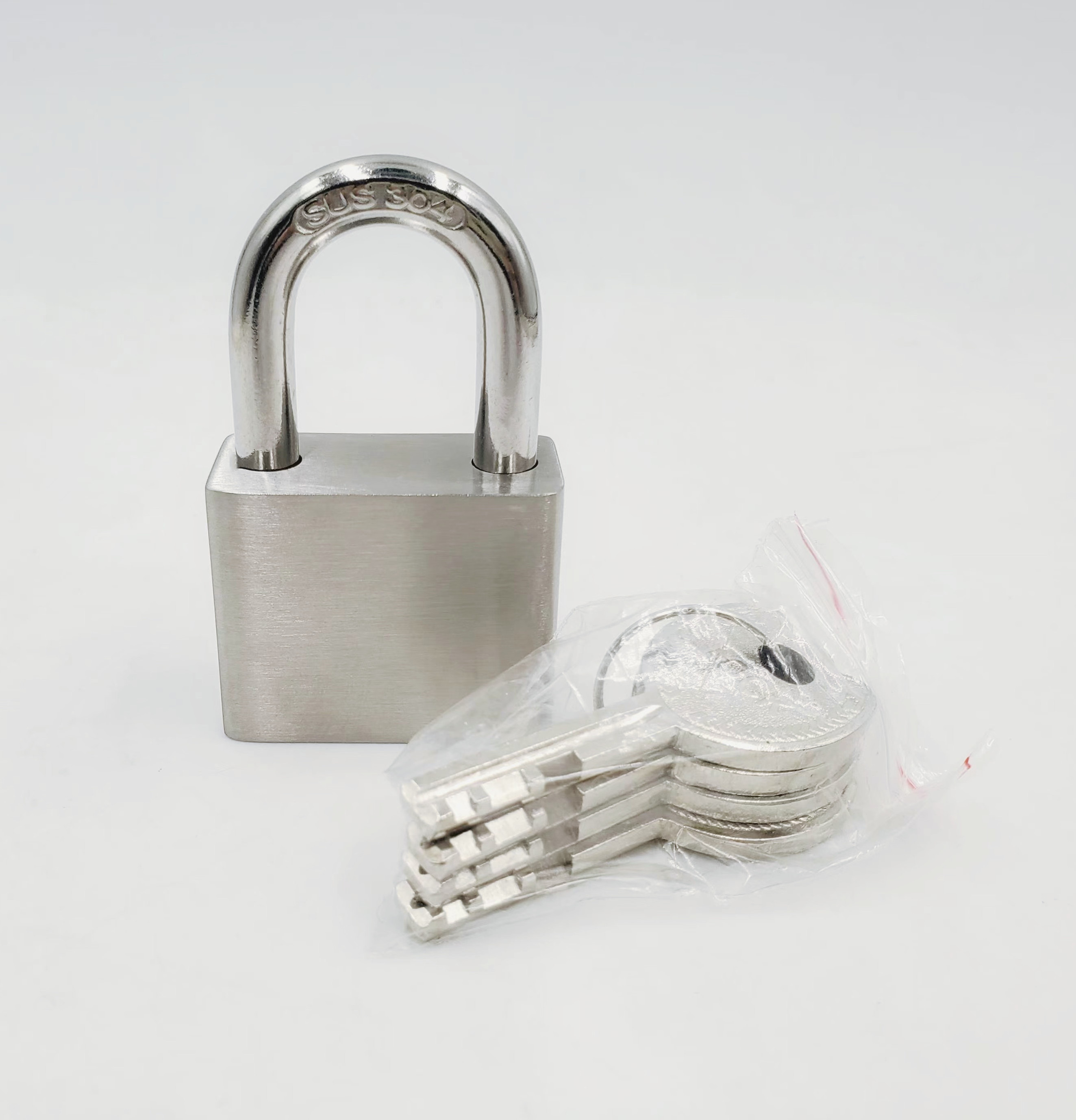 Padlocks and key in bulk password  double waterproof ring iron lock safety padlock iron locker key 30mm padlock