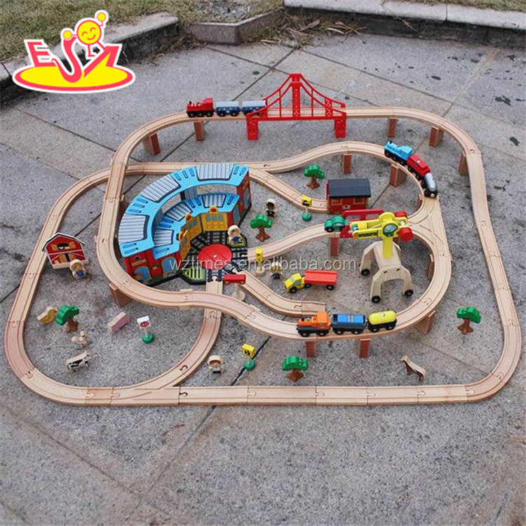 wholesale 142 pcs best quality wooden toy train track hottest design kids wooden toy train track W04C072