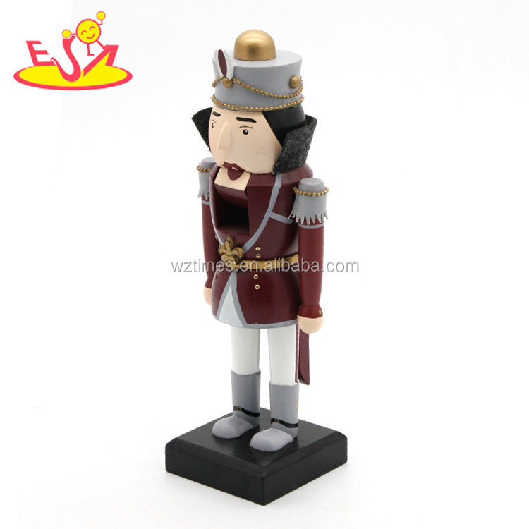 2023 Wholesale classical kids wooden traditional nutcracker for christmas gift W02A293