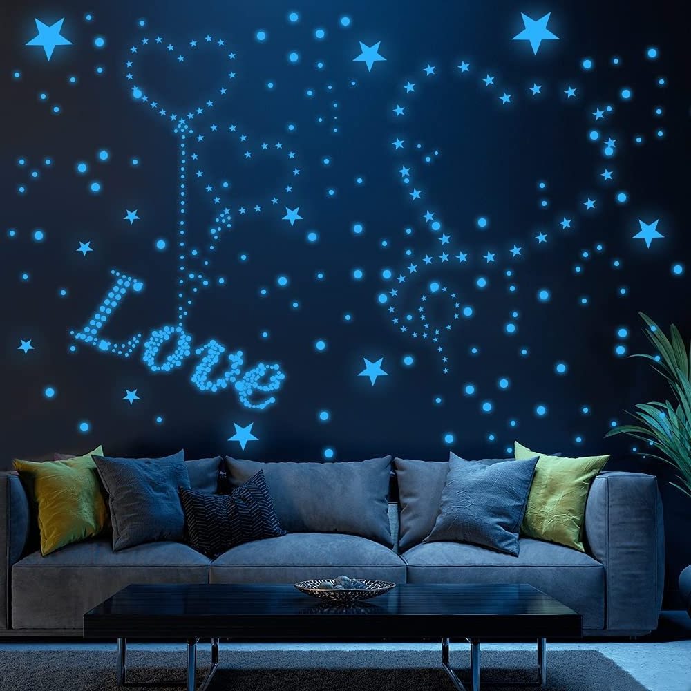 Wholesale Removable Vinyl Glow in the Dark Star and Moon Sticker Waterproof Luminous Decoration Wall Sticker