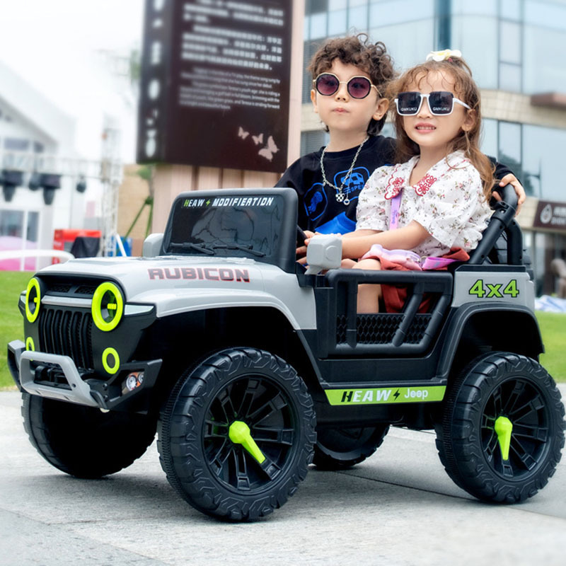 2024 New style remote control 4x4 drive vehicle rechargeable four-wheel drive electric off-road vehicle for kids