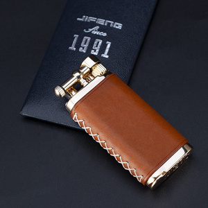 JIFENG JF-111 98g leather brass tank metal slant flame flint gas boutique cigarette lighter with tamper for pipe and cigar