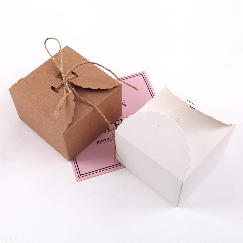 Ready to Ship Square Gift Packaging Boxes Kraft Cardboard Paper Box with Linen Rope