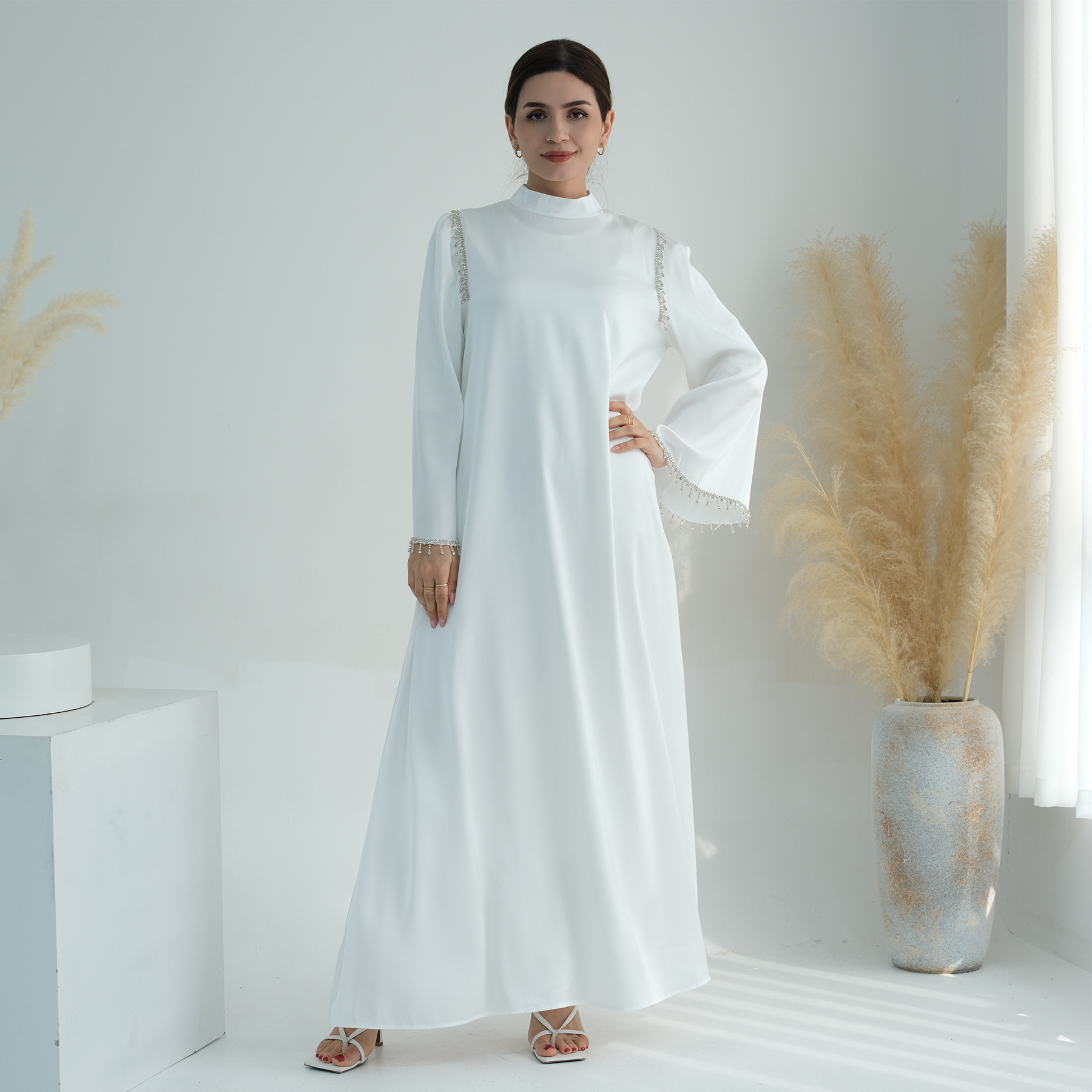 Abaya Dubai Gown Dresses for Women Hand Beading Abaya Satin Sequin Loose Sleeve Muslim Open Abaya