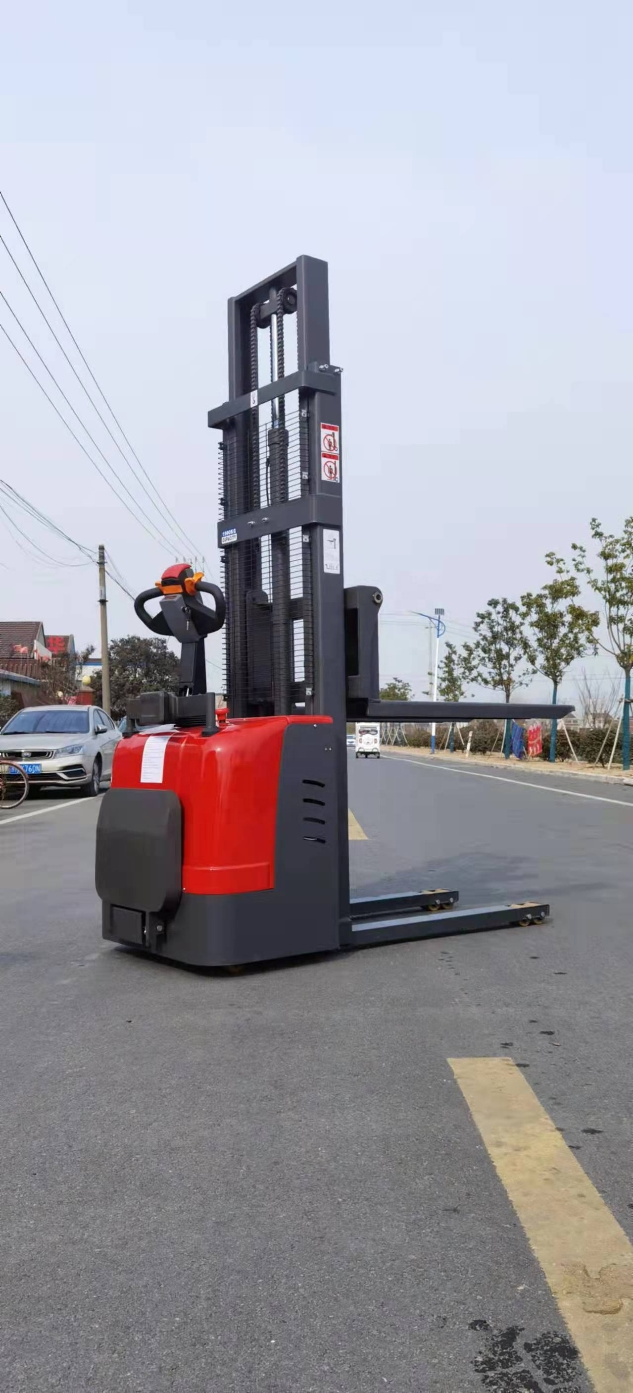 New arrivals 110v 220v 1ton 1.5ton 2.5m 3.5m 1.5m long fork lifting forklift pallet truck small battery electric forklift