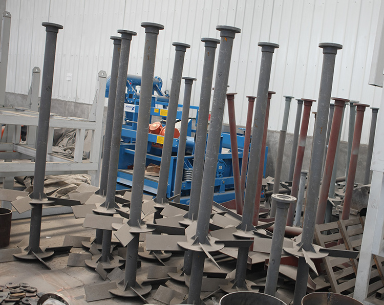 Mud agitator for drilling rig mud tank