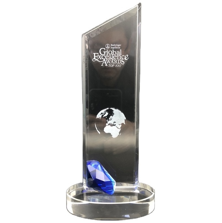 AT023 Elegant World Globe Engraved K9 Crystal Glass Blue Diamond Plaque Awards Trophies