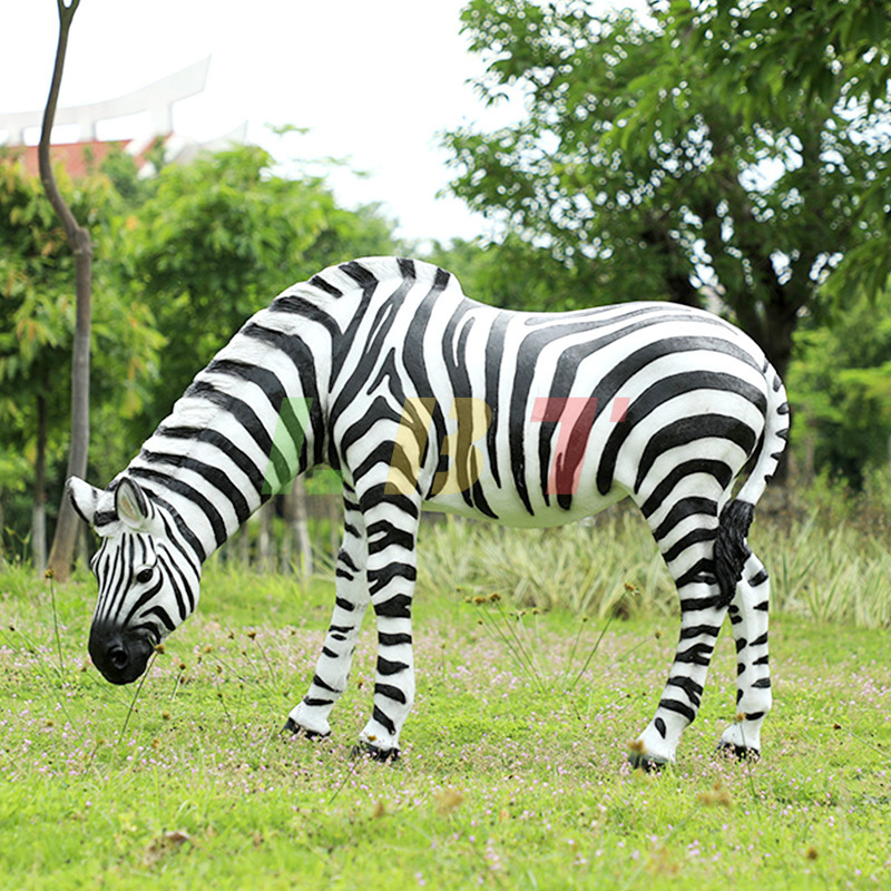 Factory Outdoor Fiberglass Decoration Large Animal Statues Resin Animal Sculpture Fiberglass Zebra Sculpture For Sale