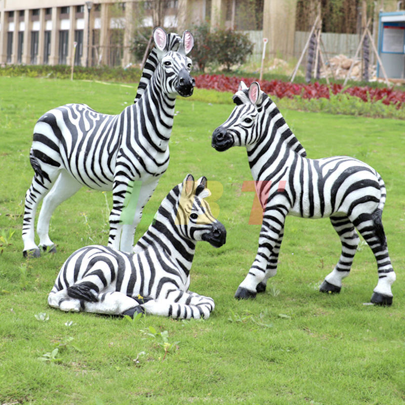 Factory Outdoor Fiberglass Decoration Large Animal Statues Resin Animal Sculpture Fiberglass Zebra Sculpture For Sale