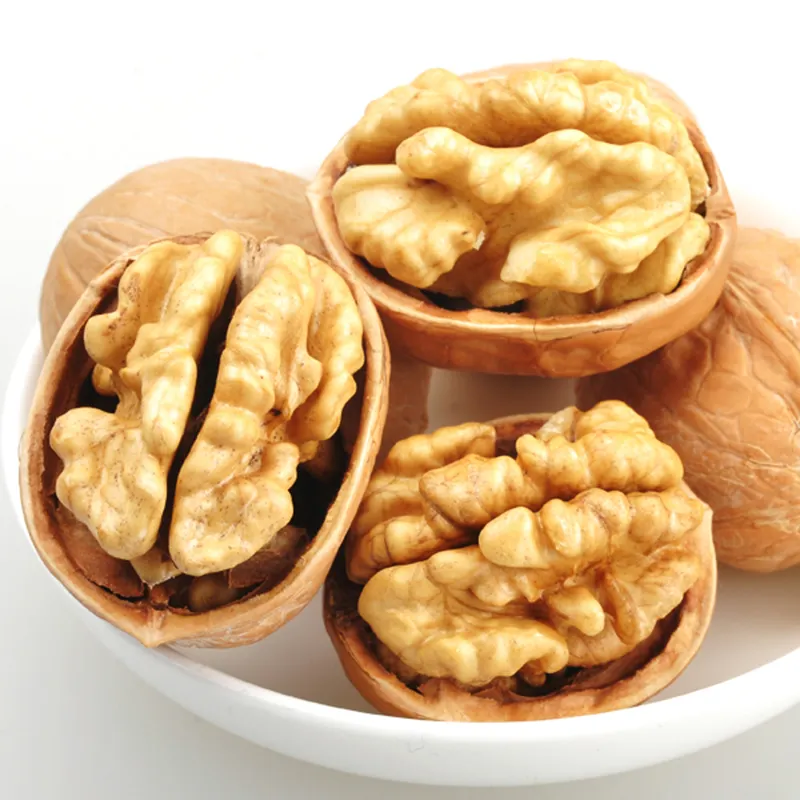 High grade non-GMO products delicious light color walnut kernel halves nuts for food