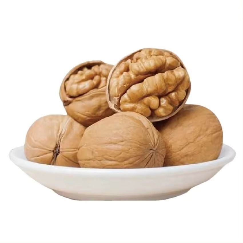 Natural China Cheap Prices Raw Walnut Shell Top Grade Air Dried Walnuts Supplier