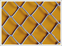 Cheap1.8m 2.0m high and 20m a roll chain link fence for basketball court protective net