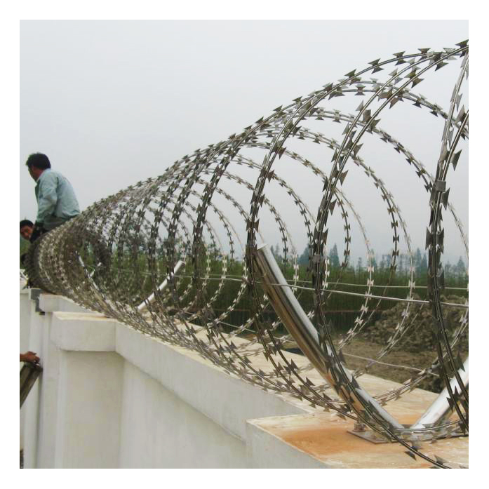 Border protection security barbed wire, used barbed wire machine for sale Galvanized Barbed Wire Farm Fence