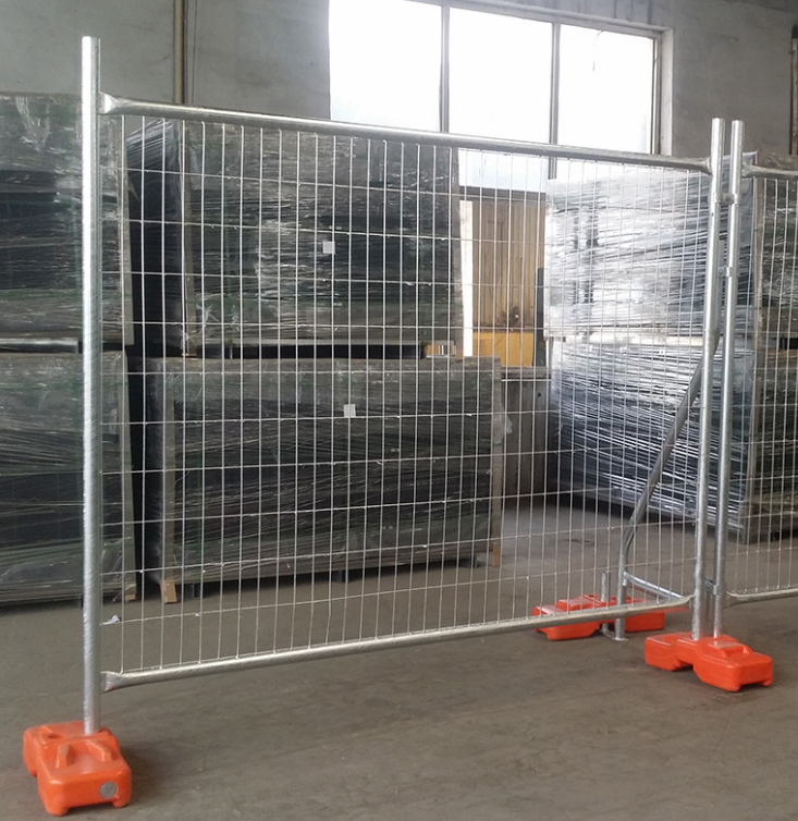 Hot dip galvanized event residential safety temporary construction fence for sale