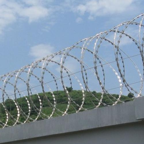 Border protection security barbed wire, used barbed wire machine for sale Galvanized Barbed Wire Farm Fence