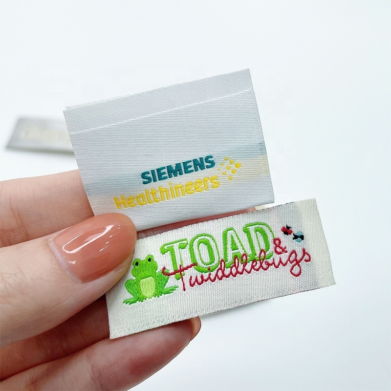 Wholesale Custom Famous Brand Name Logo Centerfold Machine Woven Damask Clothes Labels for Clothing