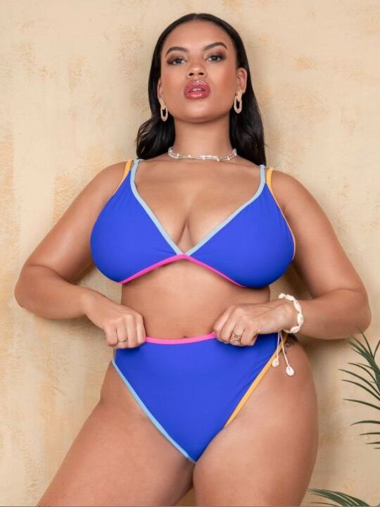 China Factory Wholesale New Solid Plus Size Two Piece Bikini Beach wear High Waist Triangle Swimsuit Women High Slit Swimwear