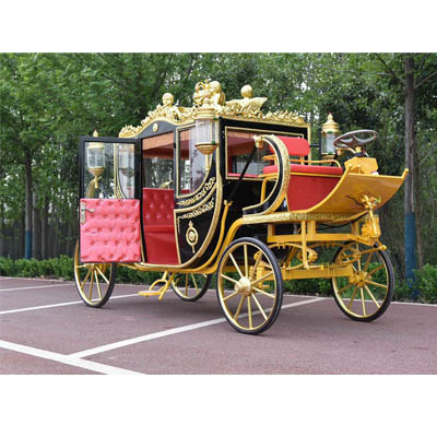 Royal luxury England style horse carriage with air condition heater in the cabin