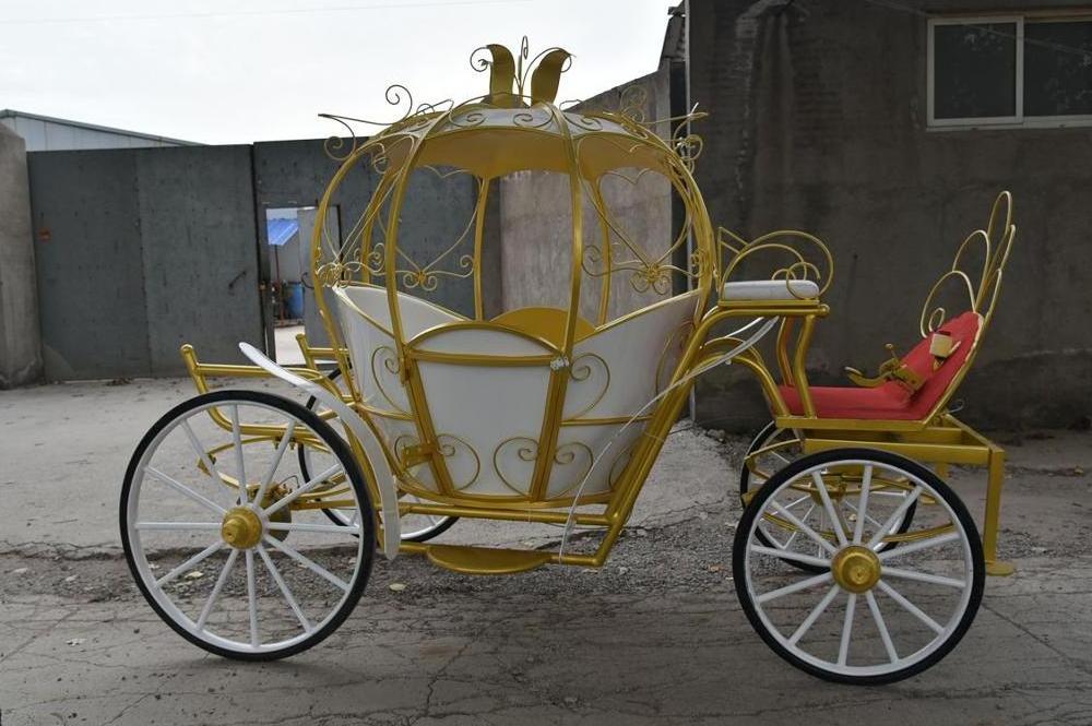 cheap price cinderella horse drawn carriage for sale