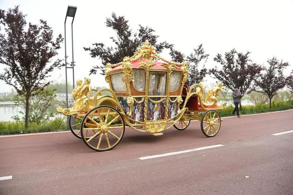 Electric horse carriage  gold state coach for sale