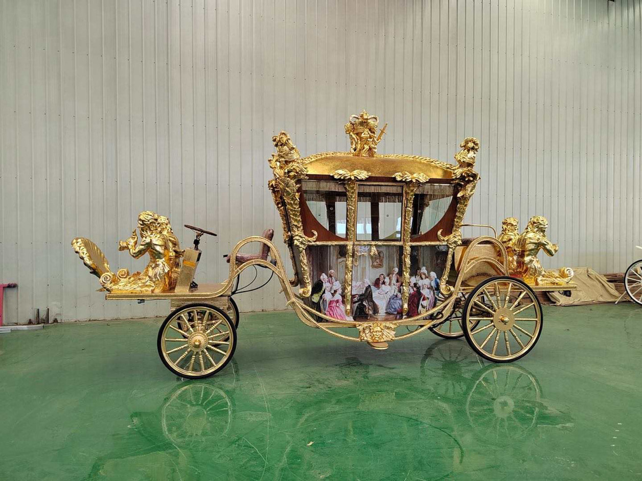 Electric hoseless carriage for tourism gold state coach for sale