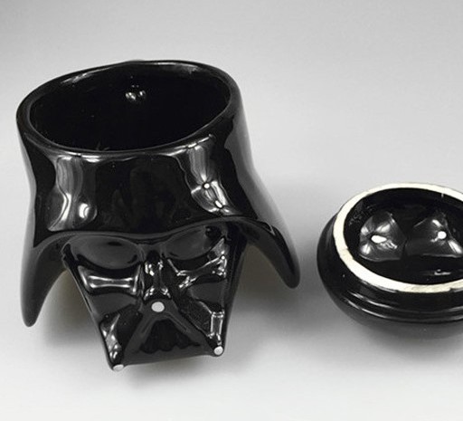 Hot selling creative cartoon black Darth Vader ceramic coffee mug with lid