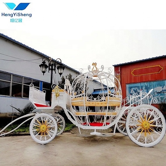 Royal Luxury Wedding Carriage Manufacturer/Electric Four Wheels White Cinderella Pumpkin Horse carriage